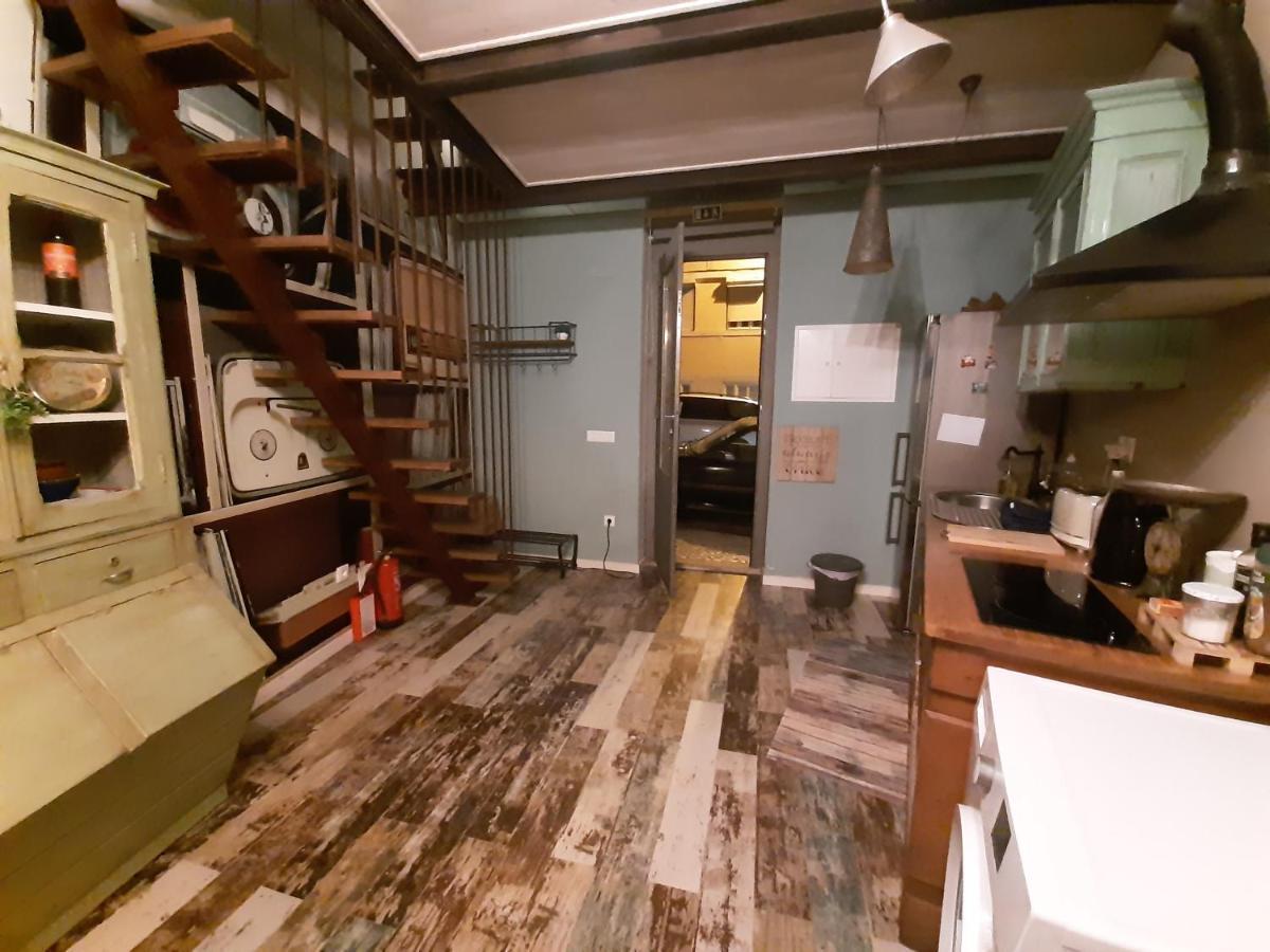 リスボンUnique Stylish House In Beautiful Gracaアパートメント エクステリア 写真