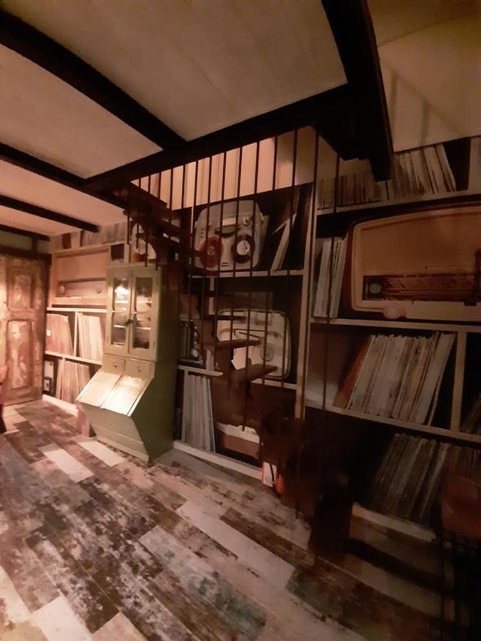 リスボンUnique Stylish House In Beautiful Gracaアパートメント エクステリア 写真